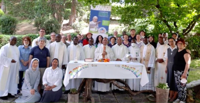 Students of the Joint Diploma in Integral Ecology on Laudato Si’ Retreat with the Sisters of Charity in Rome