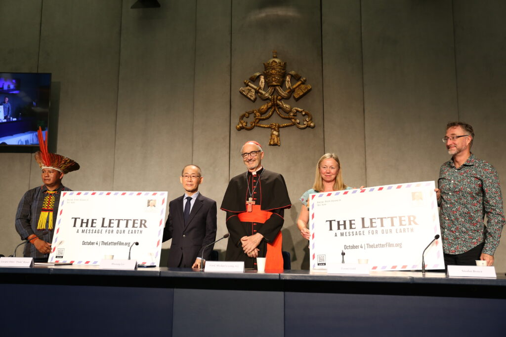 Cacique Dadá, da Amazônia, estreia documentário com o Papa sobre a Laudato  si' - Vatican News