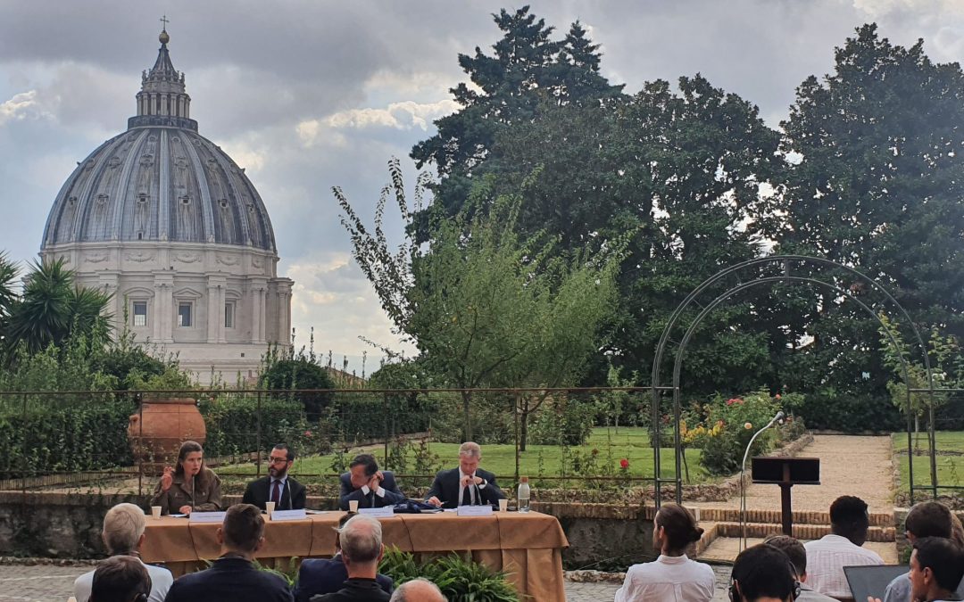 Laudate Deum présenté à la presse dans les jardins du Vatican
